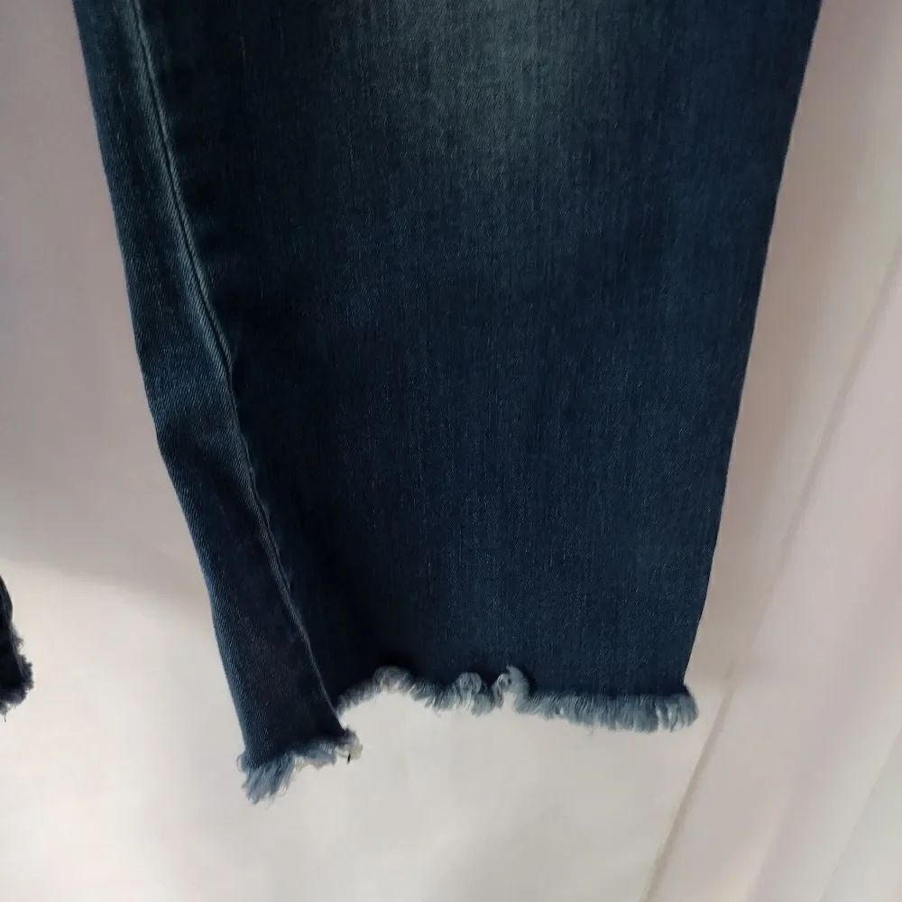 Stretch denim capris - Picture 4 of 10